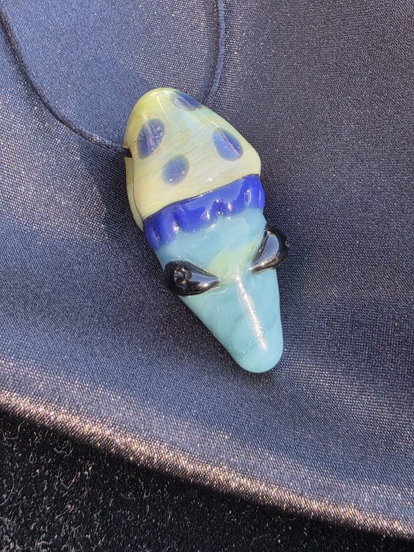 Mushroom Cap Alien Pendant - Image 2